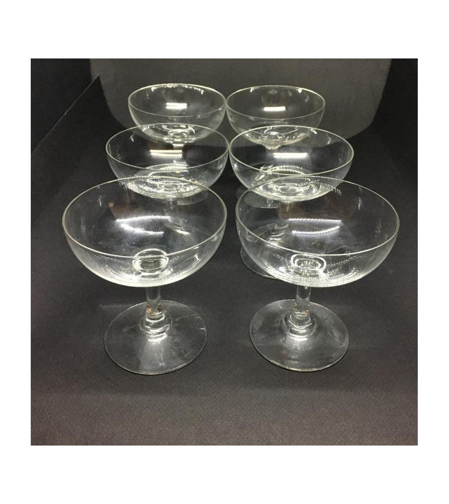 Coupes à champagne en verre vendues par notre petite brocante