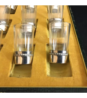 Coffret verres à liqueur argent vendus par notre petite brocante
