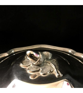 légumier en métal argenté vendu par notre petite brocante