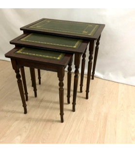 Tables gigognes de tyle Empire vendues par Notre petite brocante à valence.