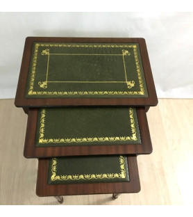 Tables gigognes de tyle Empire vendues par Notre petite brocante à valence.