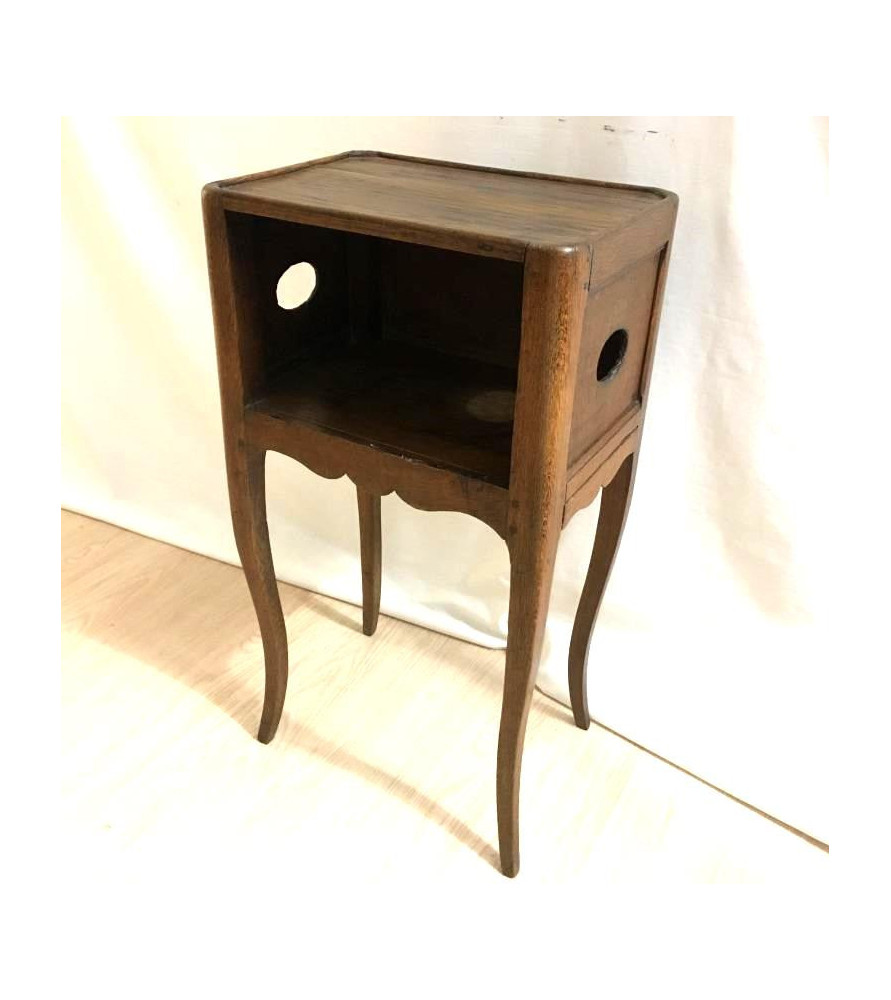 Chevet à niche style Louis XV vendu par notre petite brocante