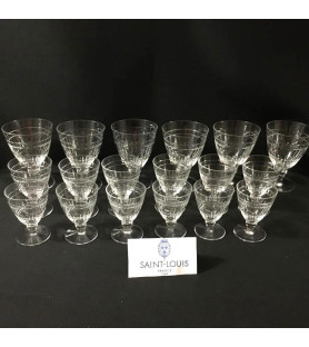 Service cristal Saint Louis vendu par notre petite brocante
