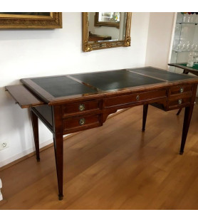 Bureau de style Louis XVI vendu par  notre petite brocante
