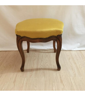 Tabouret bout de pied  vendu par notre petite brocante Valence