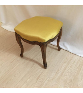 Tabouret bout de pied  vendu par notre petite brocante Valence
