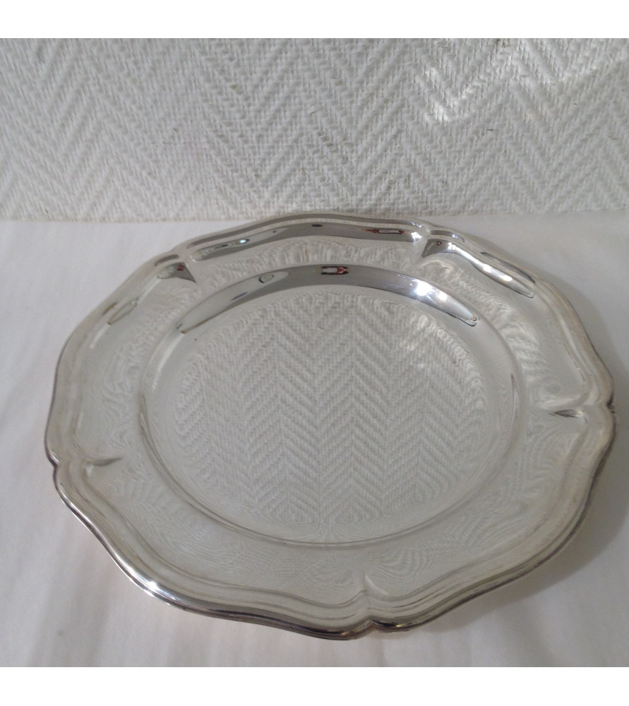 Sold Price: PLAT ROND EN ARGENT Maître orfèvre Ange-René Rouvière Sold Price: PLAT ROND EN ARGENT Maître orfèvre Ange-René Rouvière